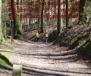 Akono und Lara auf dem Trail